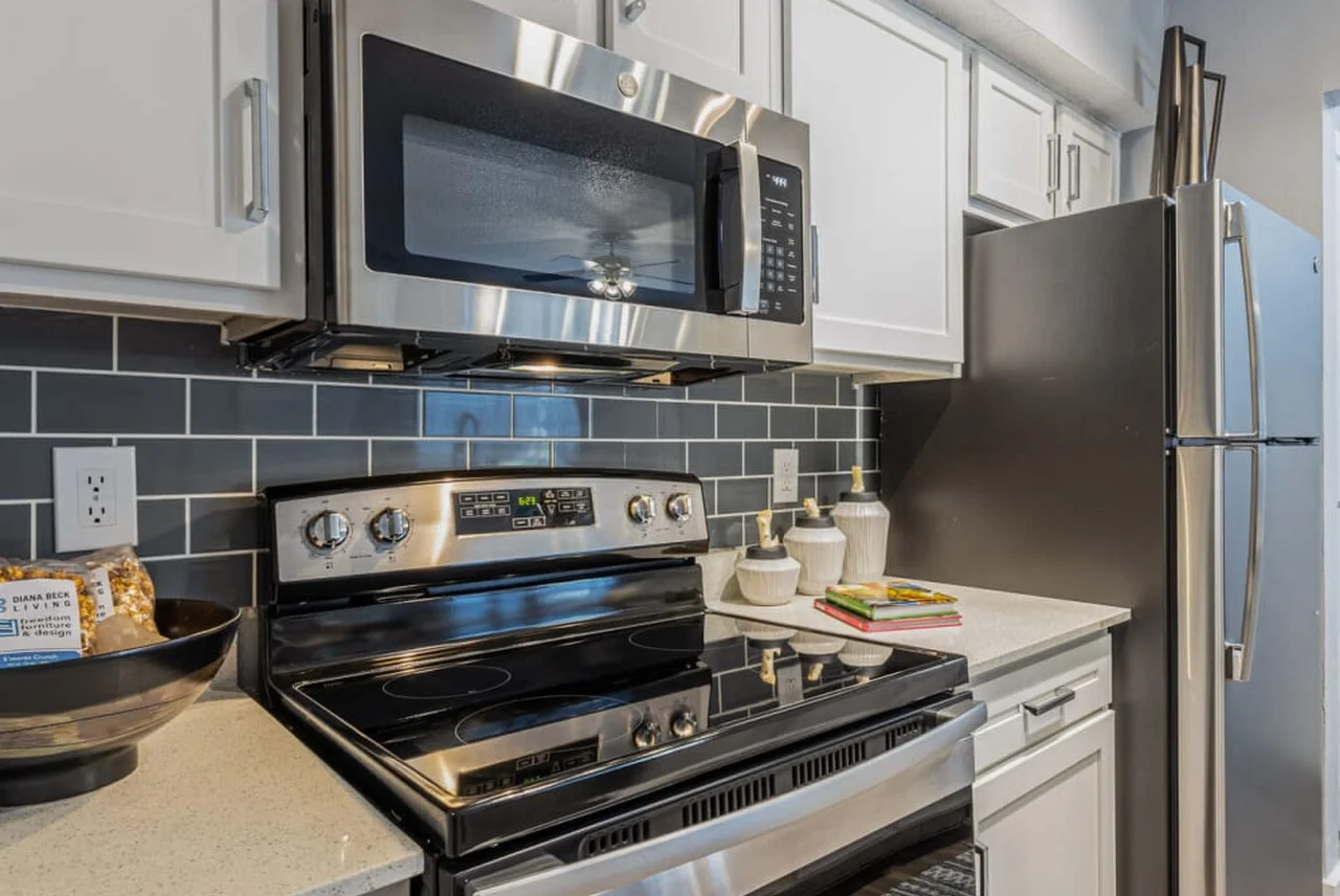 Bradford on the Park — interior kitchen renovation or updated unit photo showing new cabinets, countertops, and appliances Bradford on the Park — interior kitchen renovation or updated unit photo showing new cabinets, countertops, and appliances